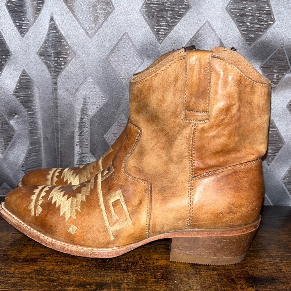 Matisse Remington Leather Ankle Cowboy Boots Size 7